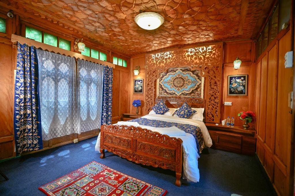 Deluxe Double Room room - Image 1