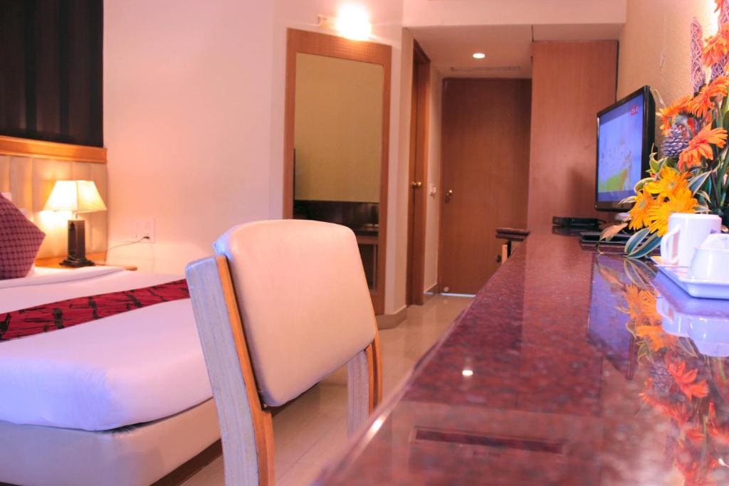 Standard Double or Twin Room room - Image 3