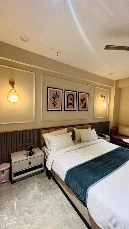 Deluxe Double Room room - Image 1