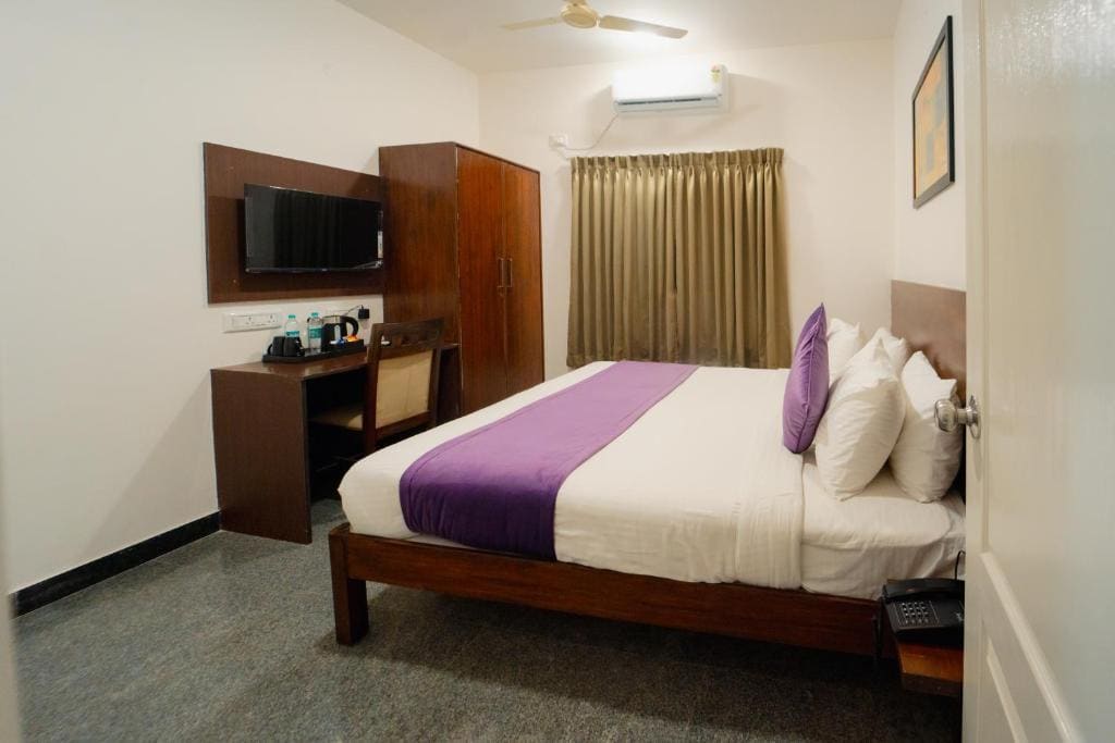 Deluxe Double Room room - Image 3