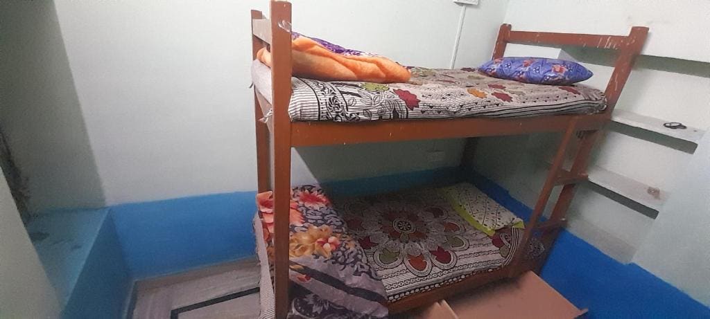 Bunk Bed in Mixed Dormitory Room room - Image 2
