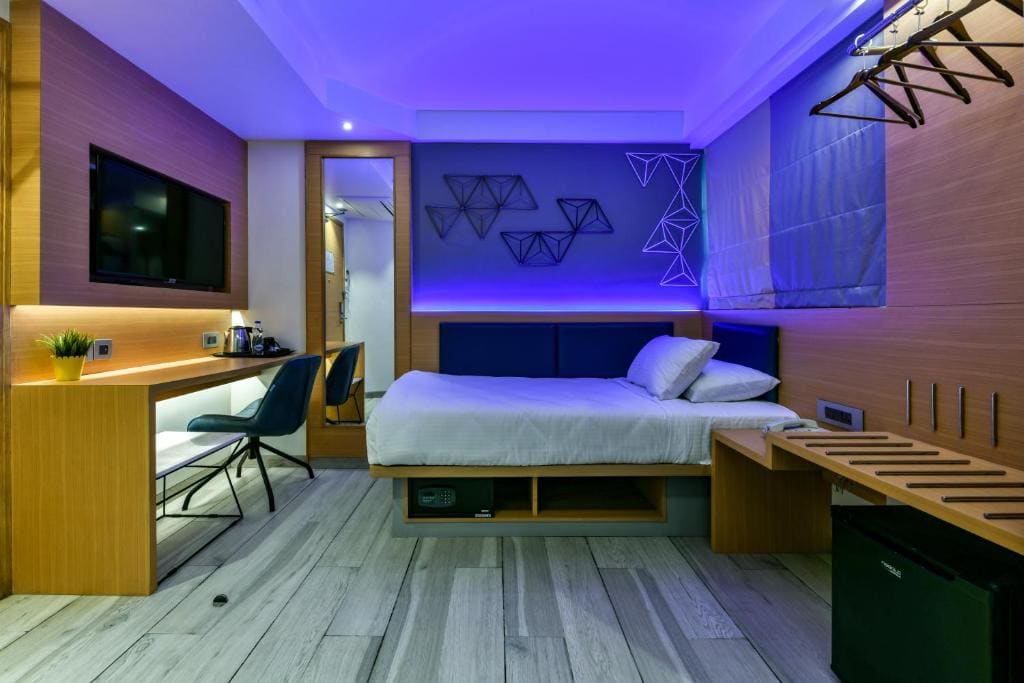 Cozy Single Bed room - Image 2