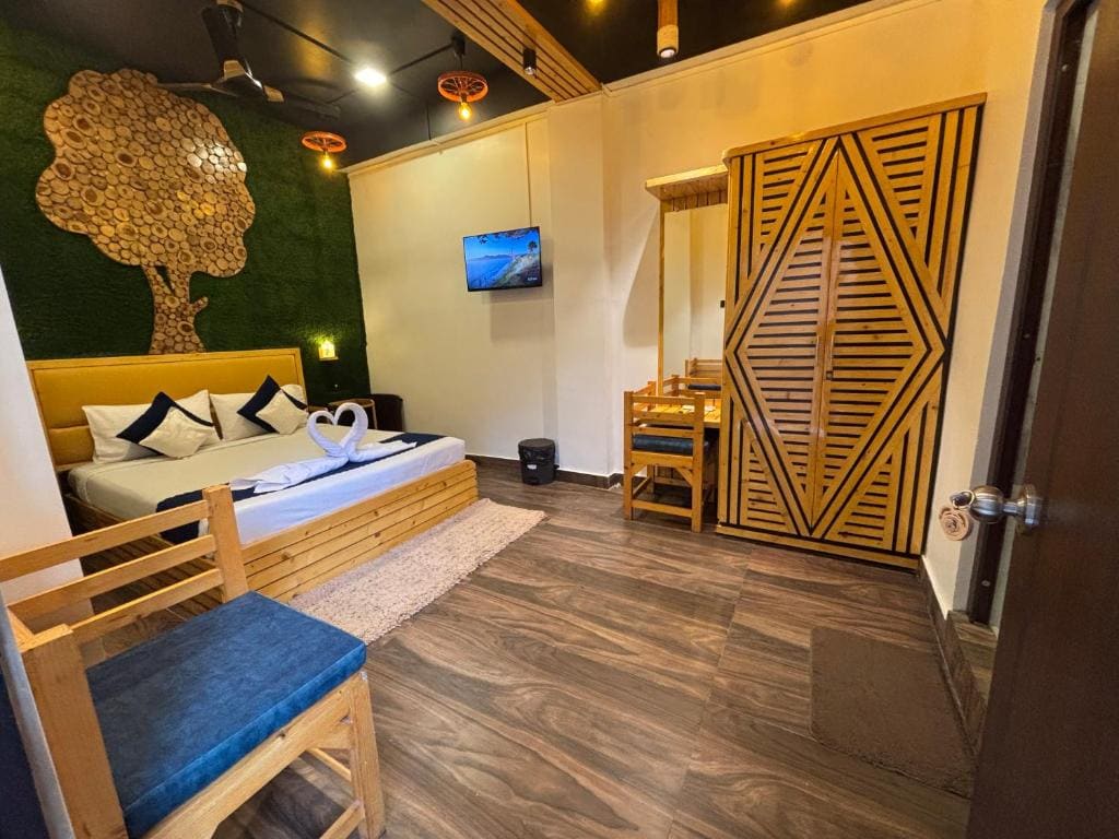 Deluxe Room room - Image 3