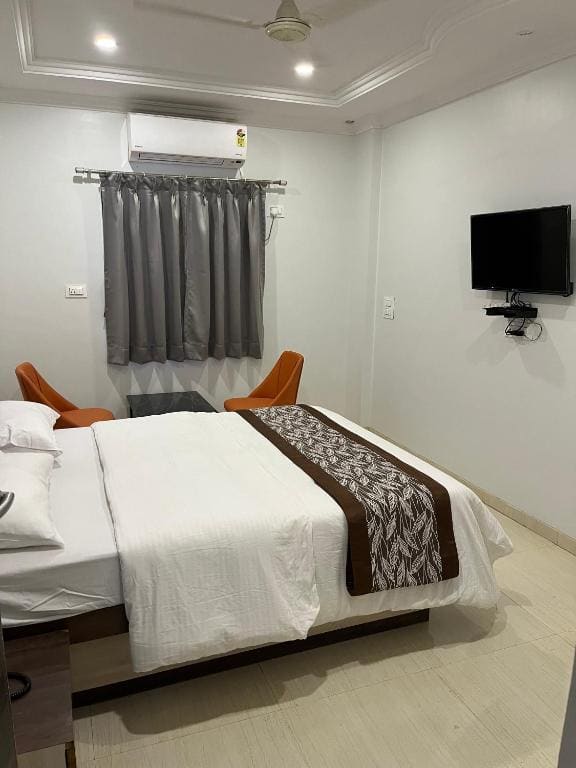 Deluxe Room room - Image 1