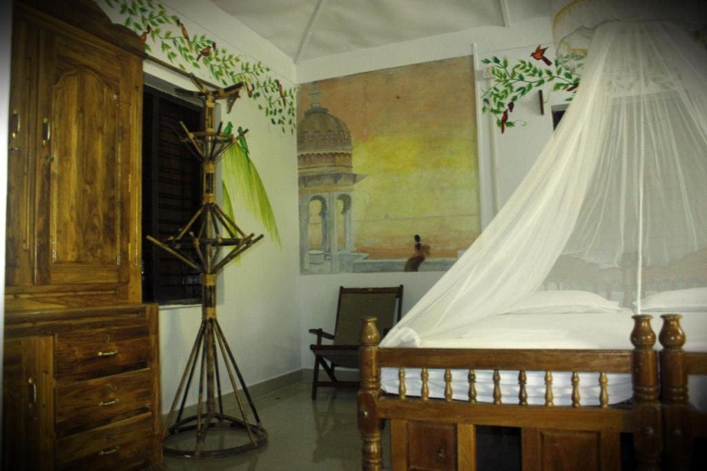 Cottage room - Image 1