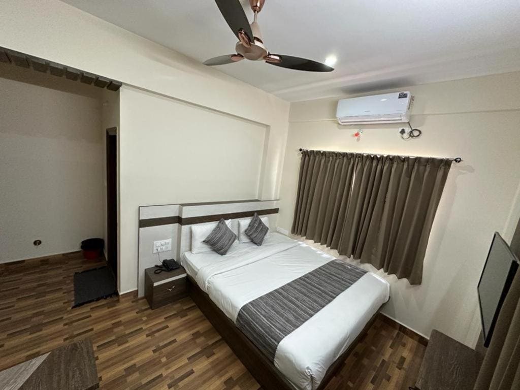 Deluxe Double Room room - Image 2