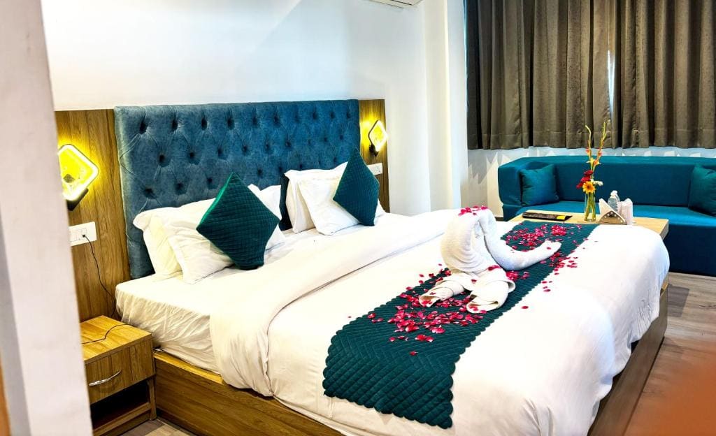 Double Room with Terrace room - Image 2