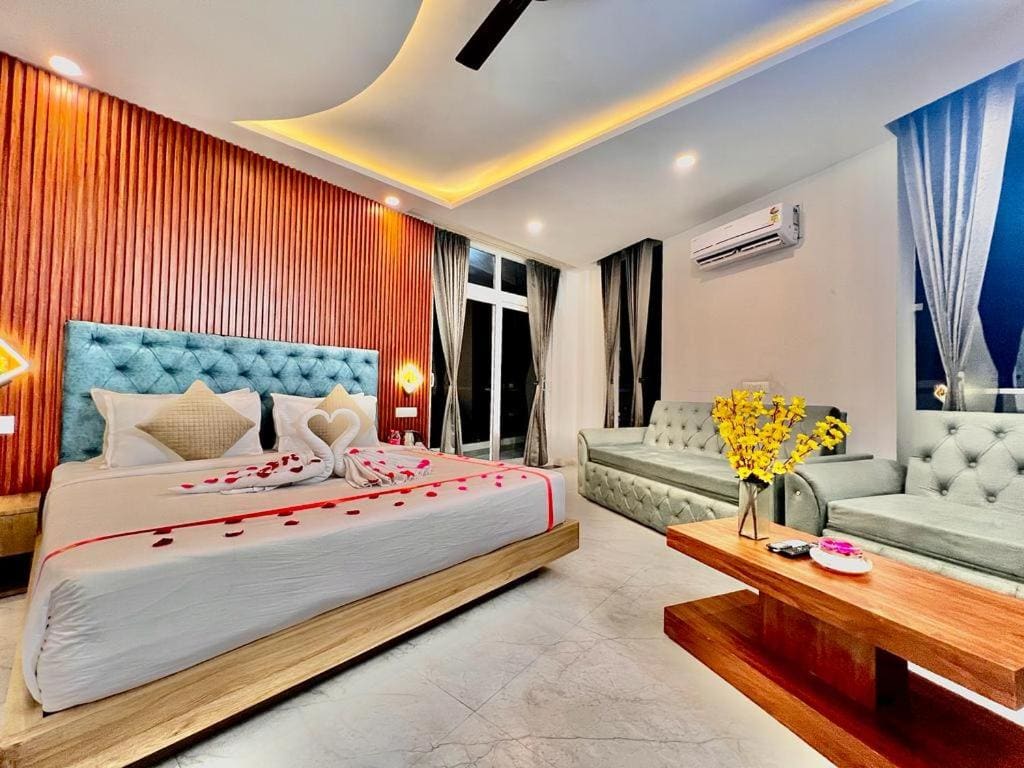 Suite with Balcony room - Image 1