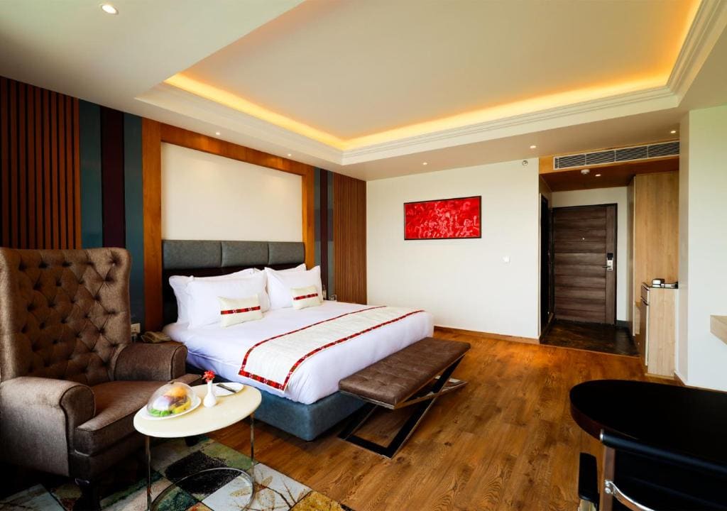 Deluxe Mountain View Room with Private Balcony room - Image 1