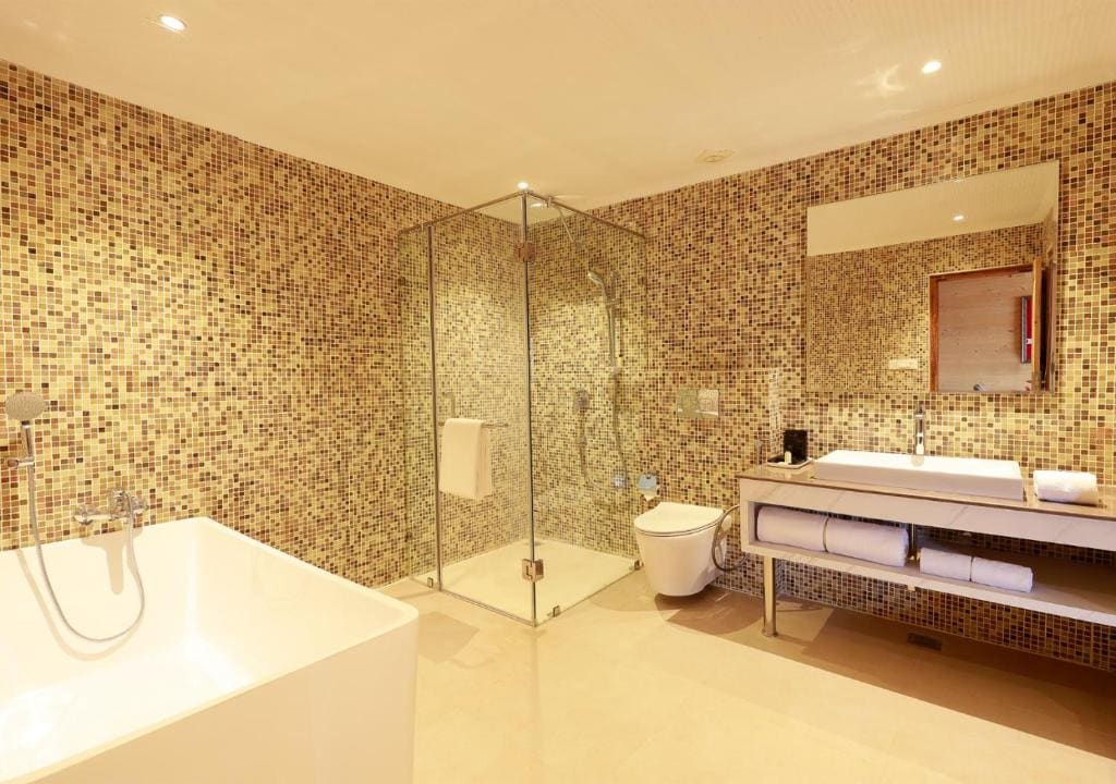 Villa Mountain View Suite with Private Balcony room - Image 2