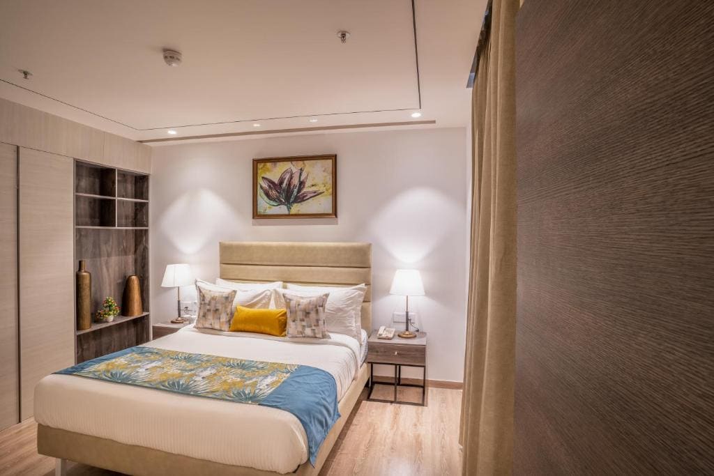 Suite Apartment room - Image 1