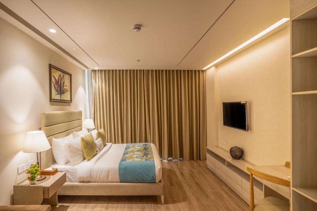 Studio Apartment room - Image 2