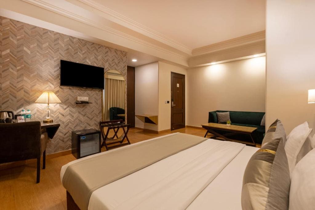 Suite room - Image 1