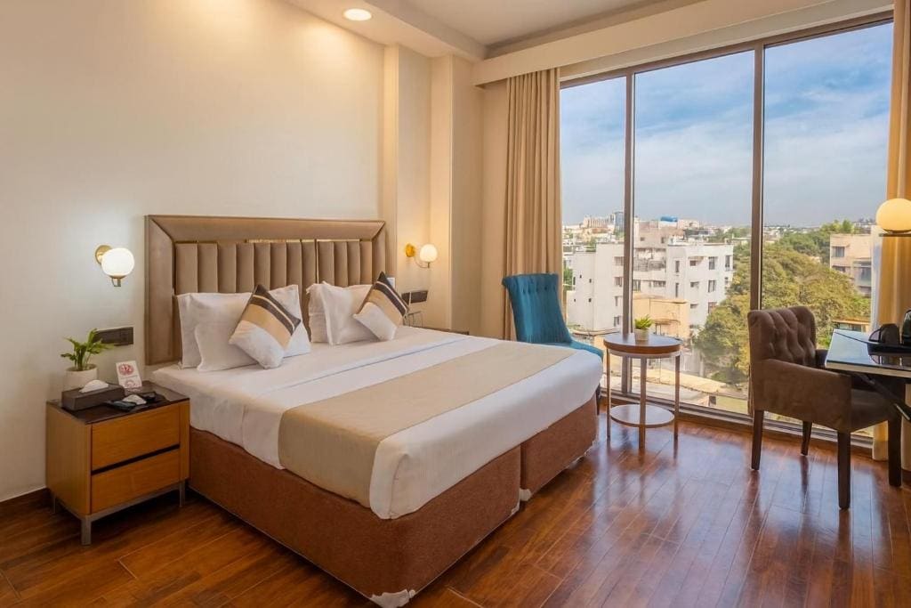 Deluxe Double Room room - Image 3