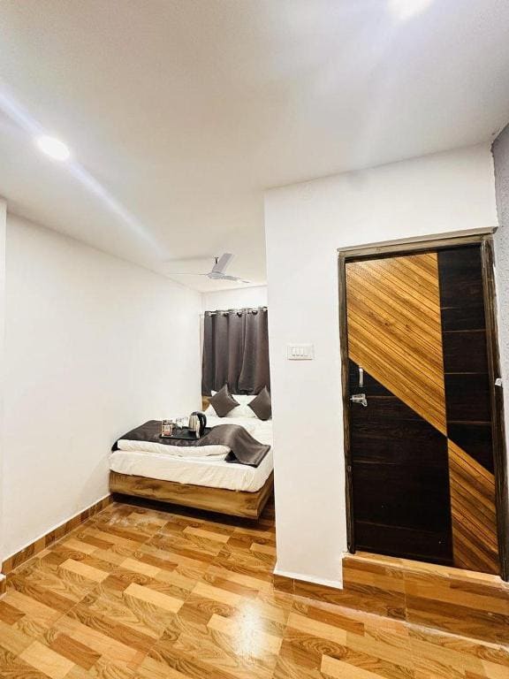 Budget Double Room room - Image 2