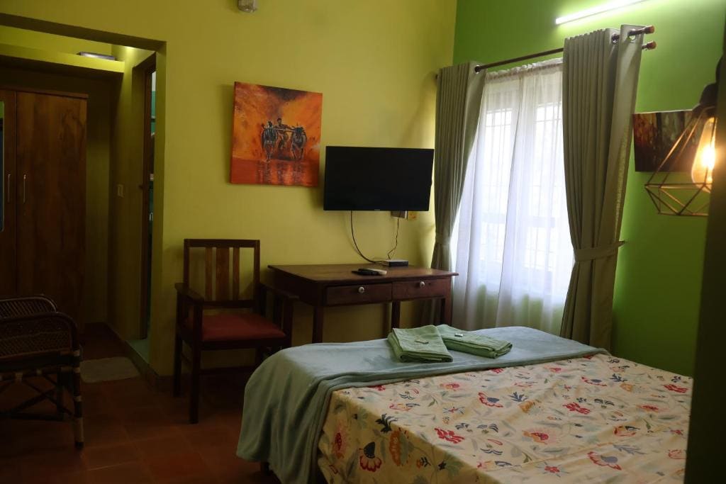 Deluxe Double Room room - Image 2