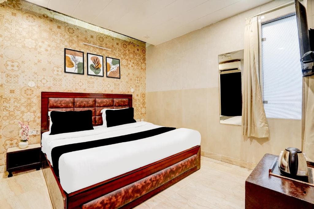 Classic Triple Room room - Image 2