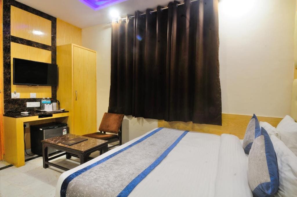 Super Deluxe Double Room room - Image 3