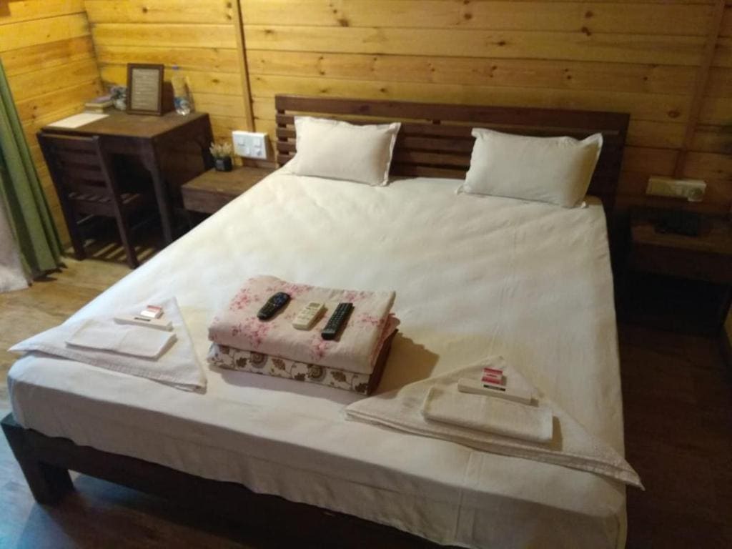 Deluxe Family Room room - Image 2
