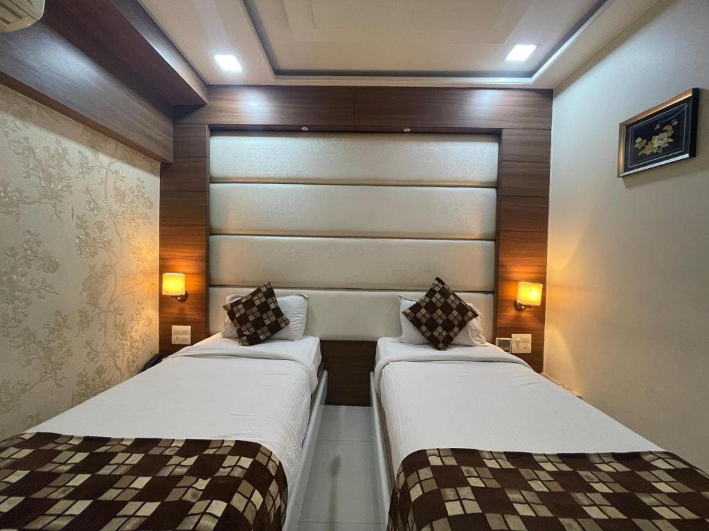 Standard Double Room room - Image 3