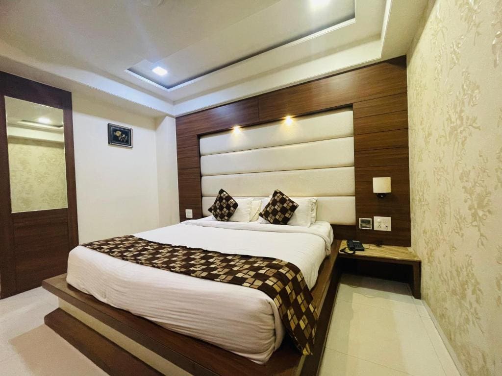 Superior Double Room room - Image 2