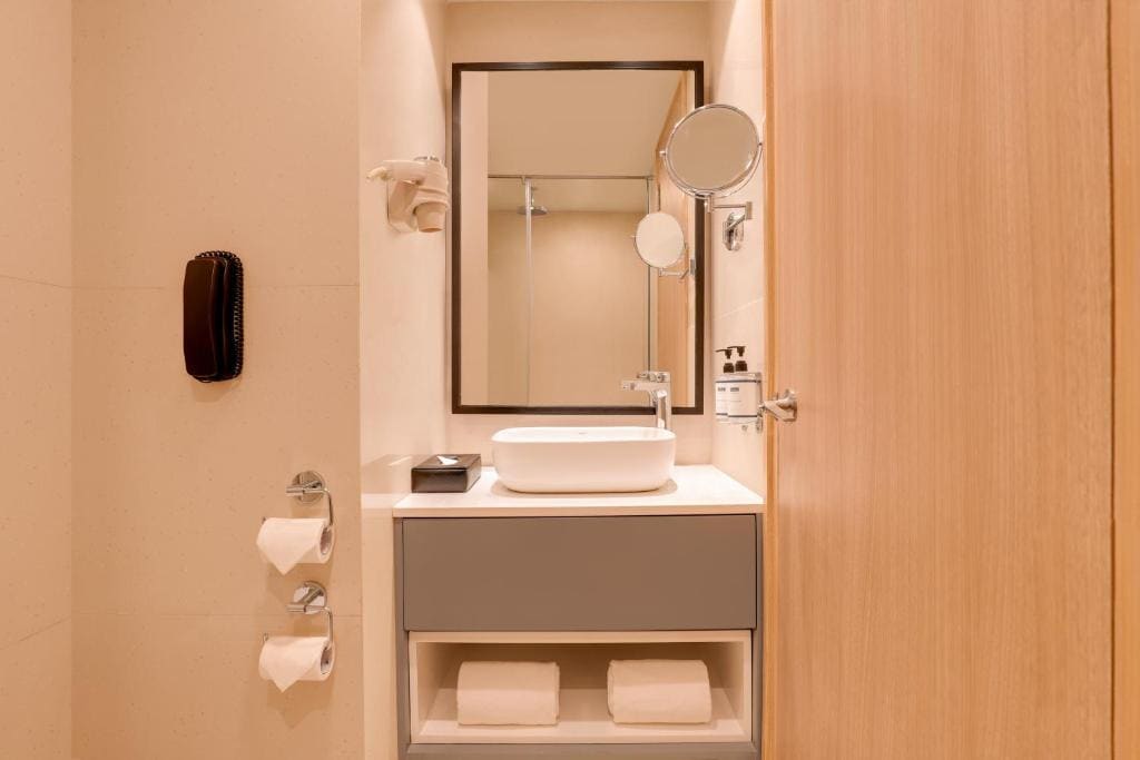 Deluxe Double Room room - Image 2