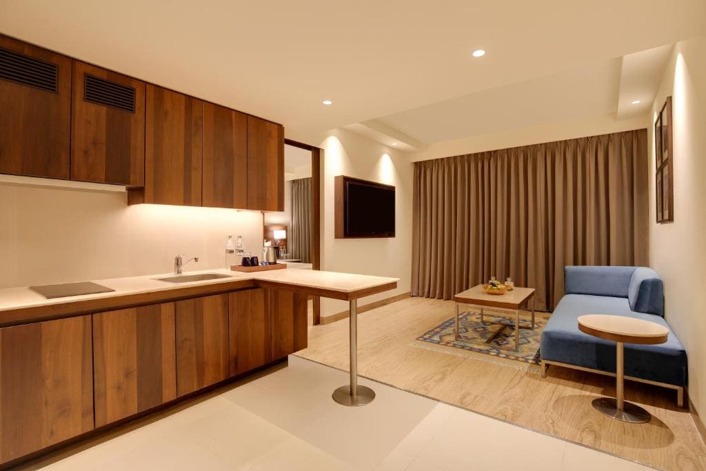 Deluxe Suite room - Image 3