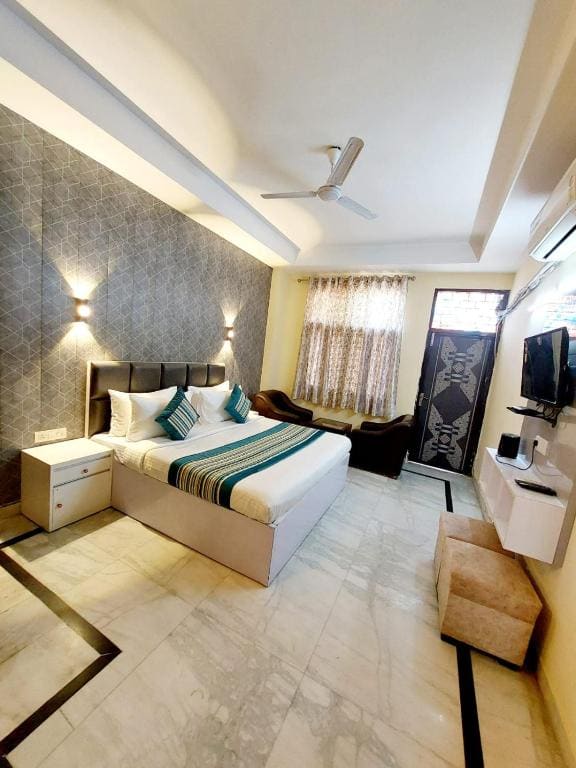 Deluxe Double Room room - Image 1