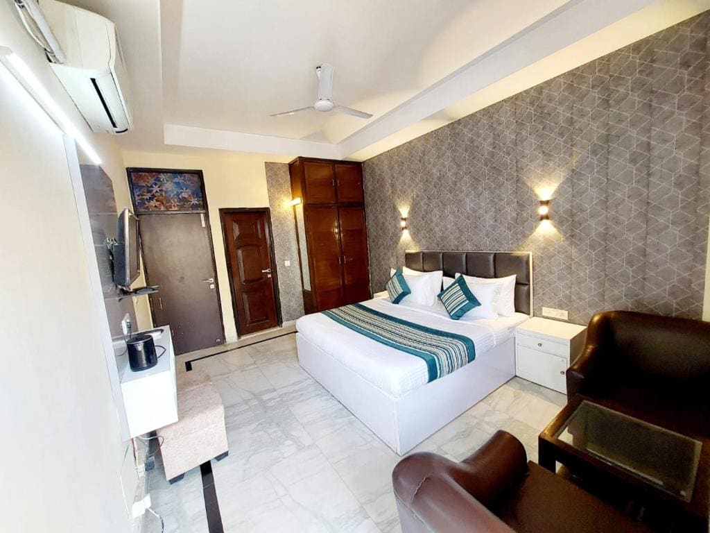 Deluxe Double Room room - Image 3