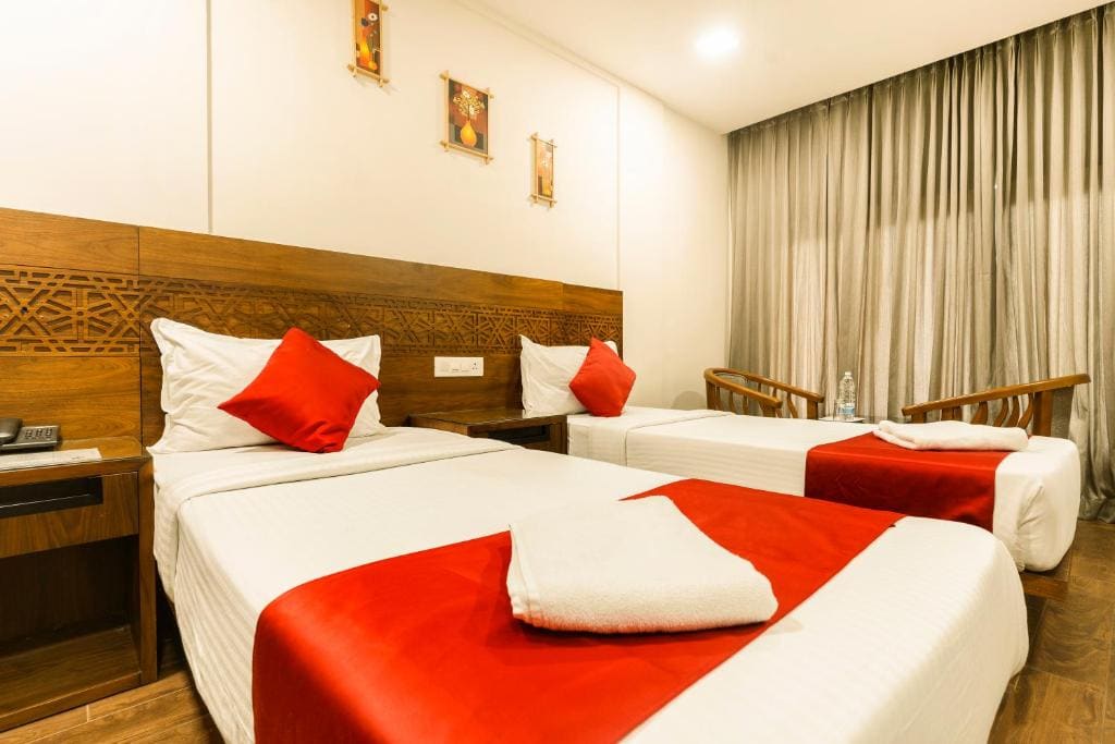 Deluxe Room room - Image 3