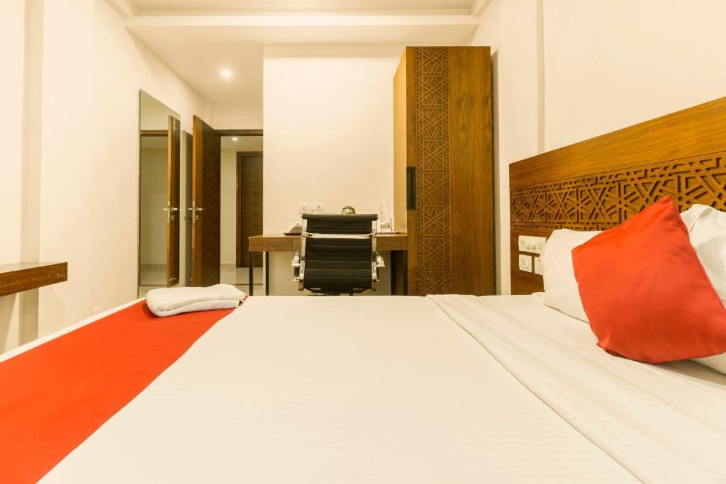 Standard Double Room with Fan room - Image 3