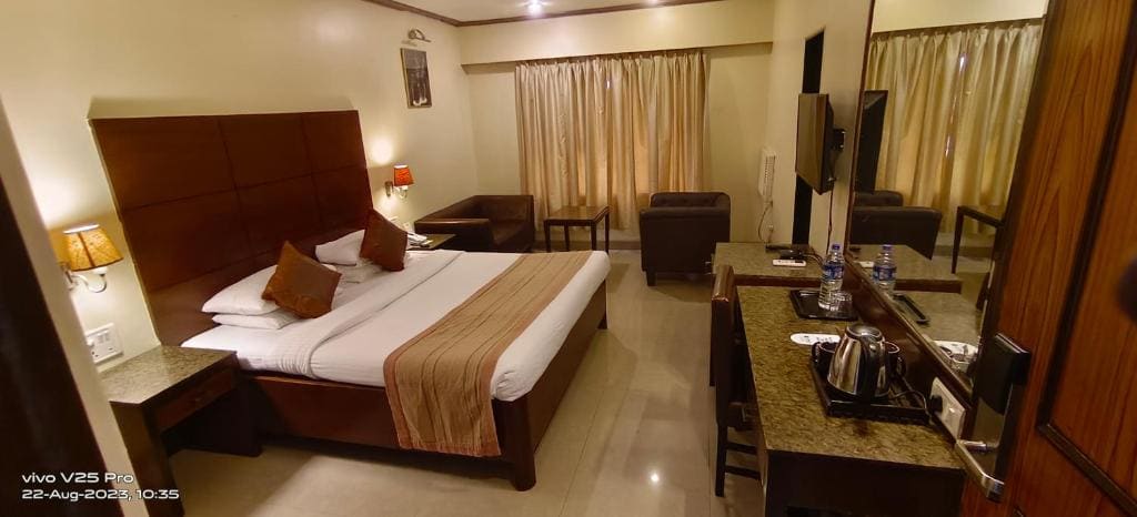 Superior Double Room room - Image 3