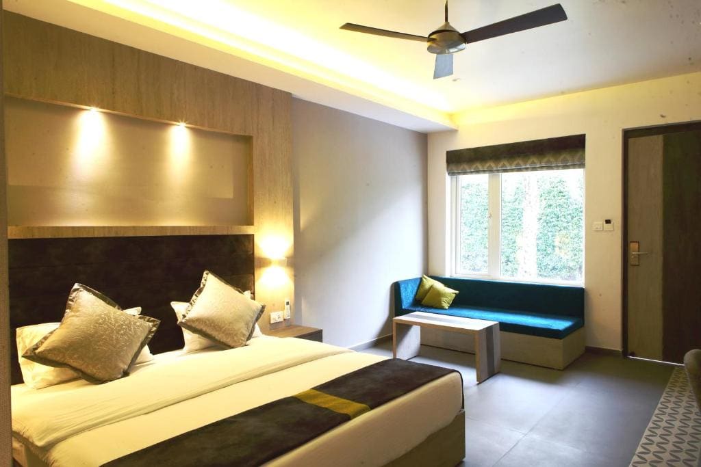 Double Room with Garden View room - Image 2