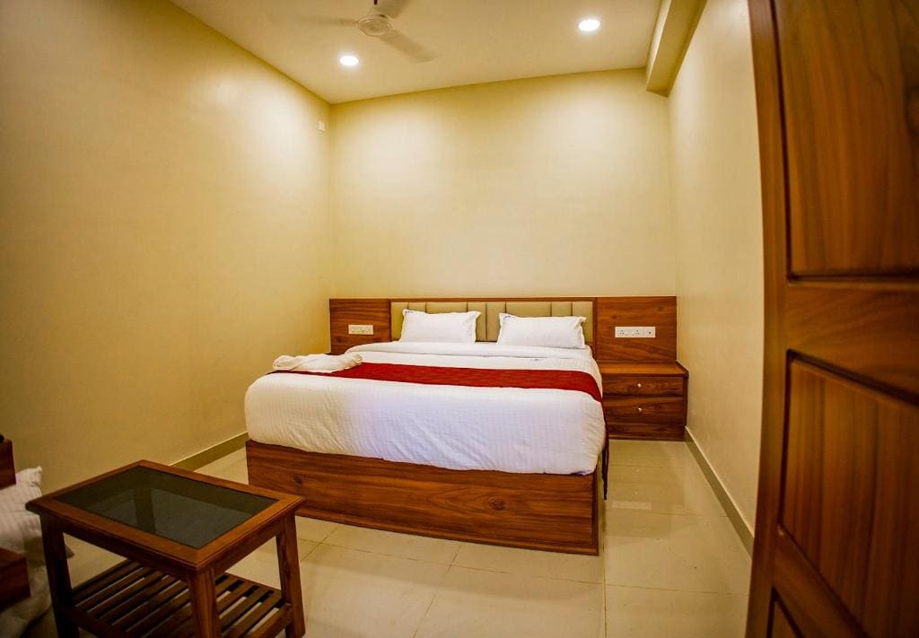 Deluxe Double Room room - Image 2