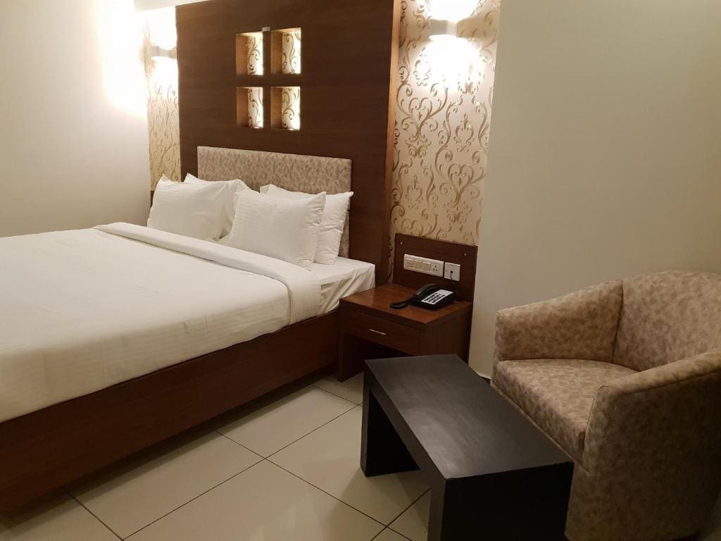 Deluxe Double Room room - Image 3