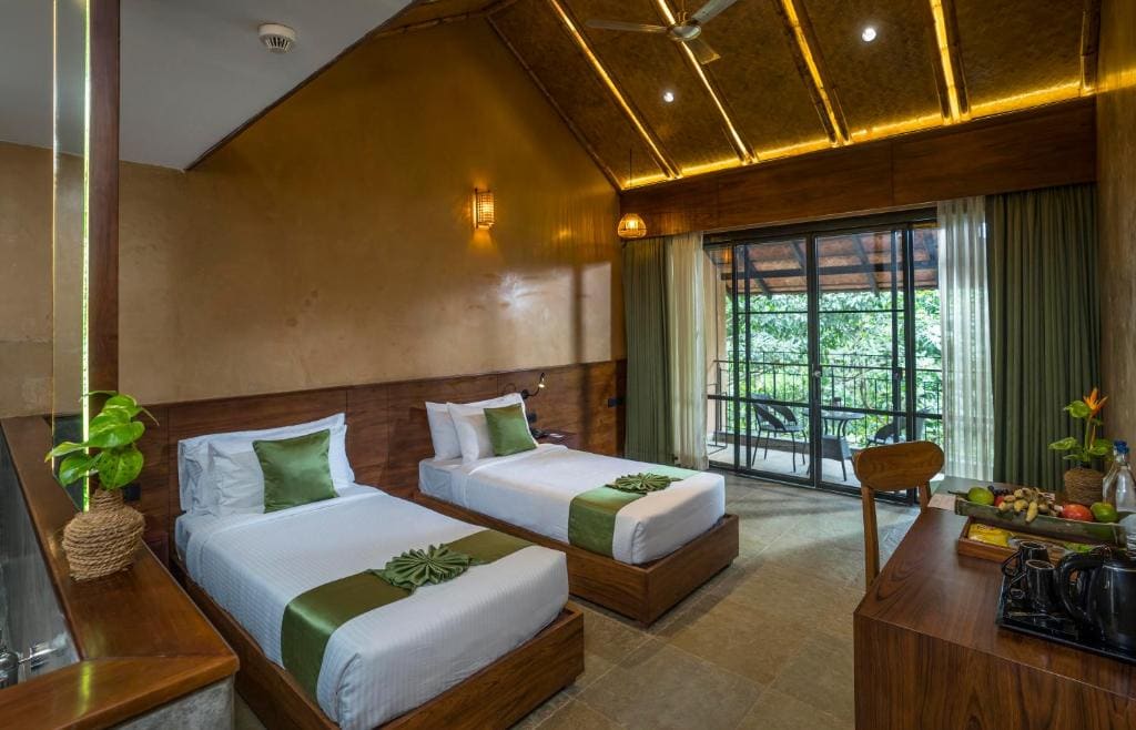 Deluxe Double Room with Balcony room - Image 1