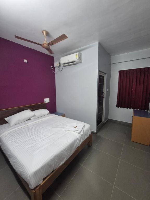Budget Double Room room - Image 2