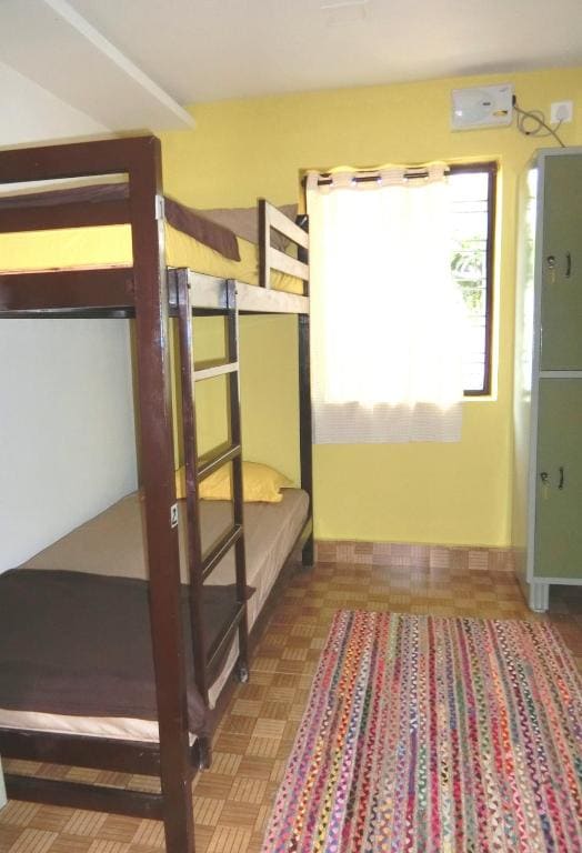Quadruple Room with Private Bathroom room - Image 3