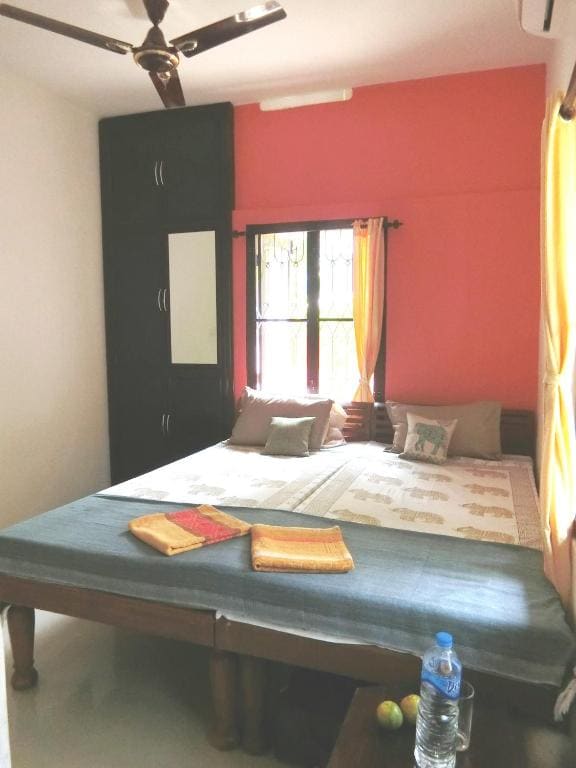 Standard Twin Room room - Image 1