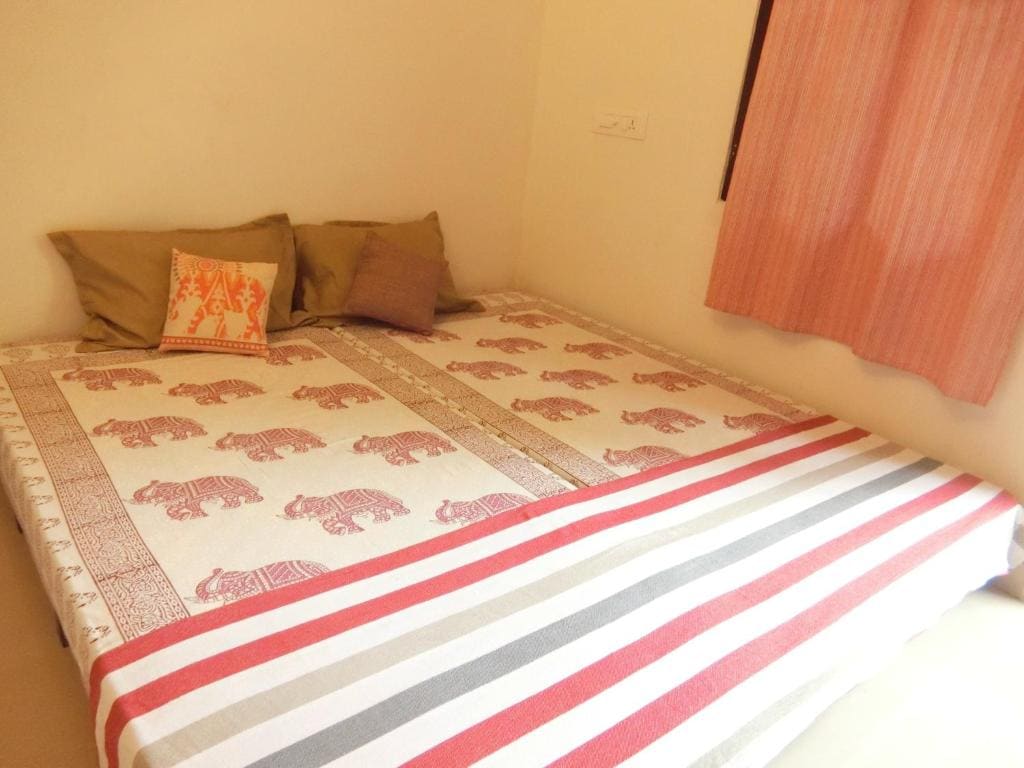 Twin Room with Bathroom room - Image 1