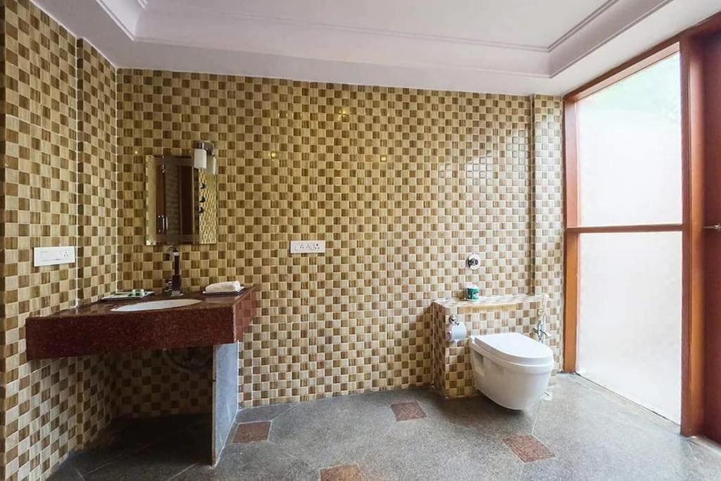Standard Double or Twin Room with Balcony room - Image 1
