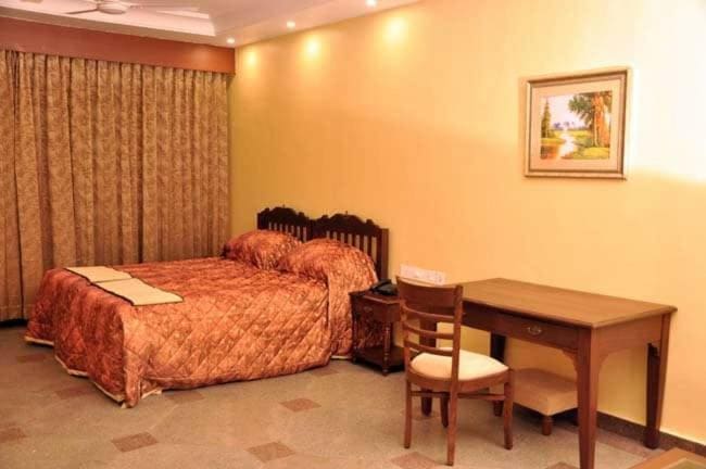 Standard Double or Twin Room with Balcony room - Image 2