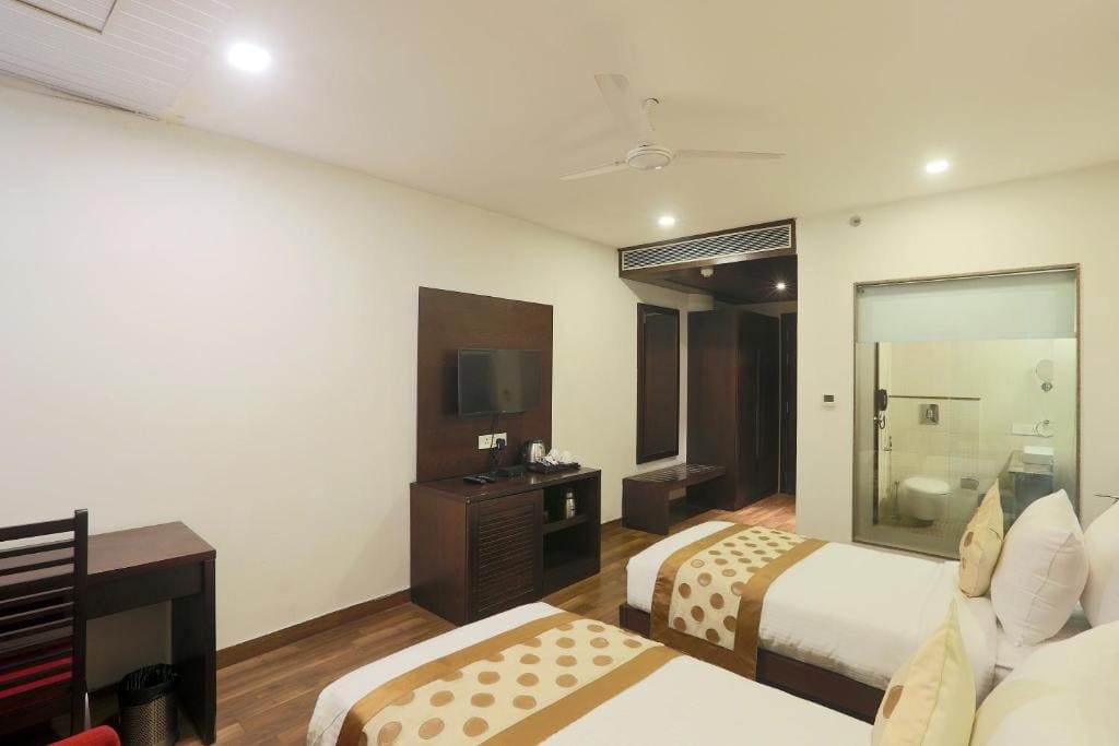 Deluxe Double or Twin Room: Free welcome drink, Free parking/ Free valet parking, Free room upgrade (subject to availability), Early check-in (subject to availability), Late check-out (subject to availability), 20% off food and beverage room - Image 1