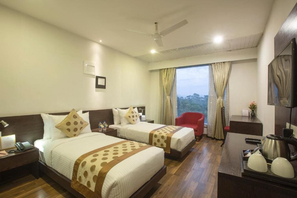 Deluxe Double or Twin Room: Free welcome drink, Free parking/ Free valet parking, Free room upgrade (subject to availability), Early check-in (subject to availability), Late check-out (subject to availability), 20% off food and beverage room - Image 2