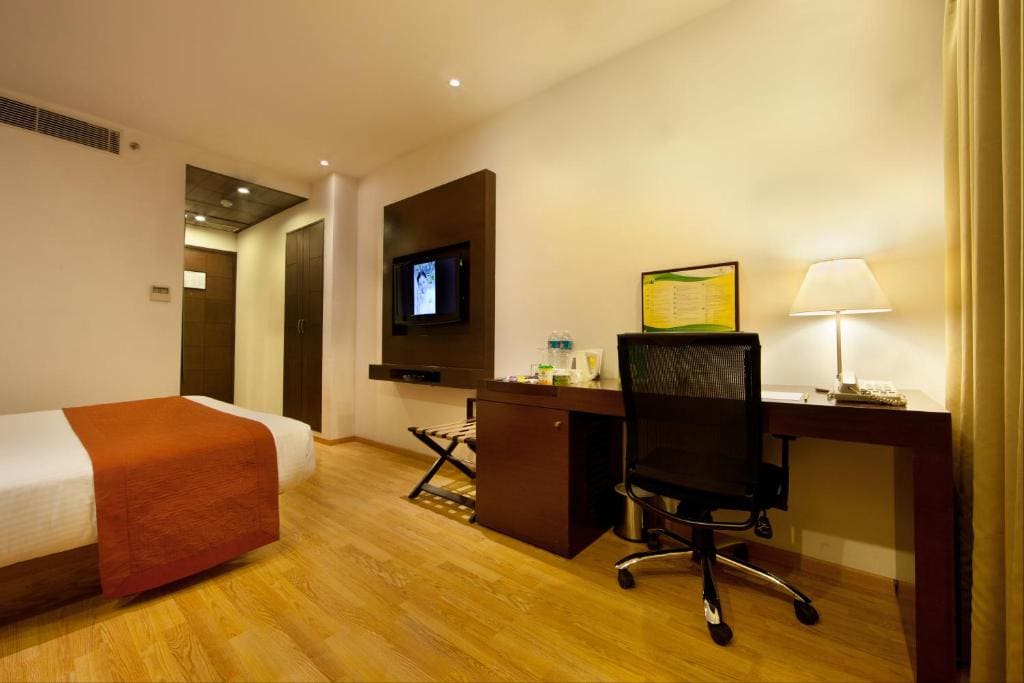 Business King Room room - Image 1