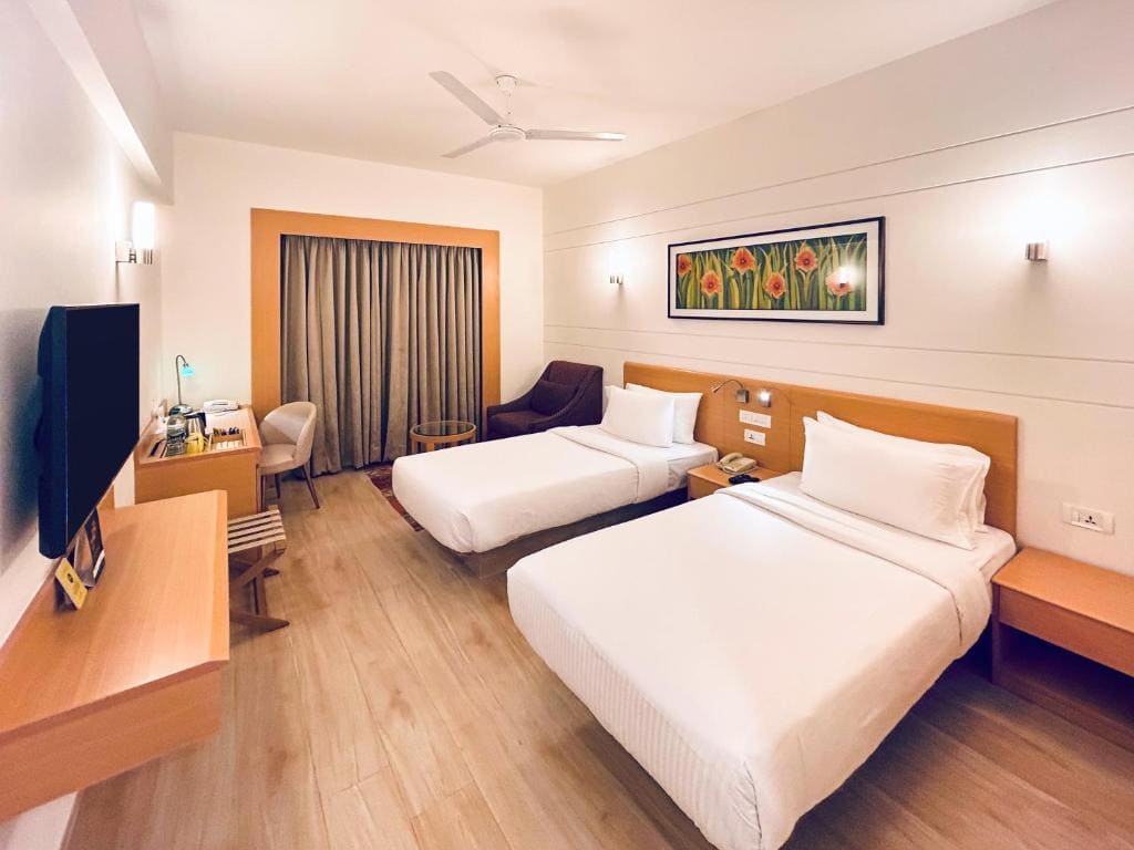 Deluxe Twin Room room - Image 1