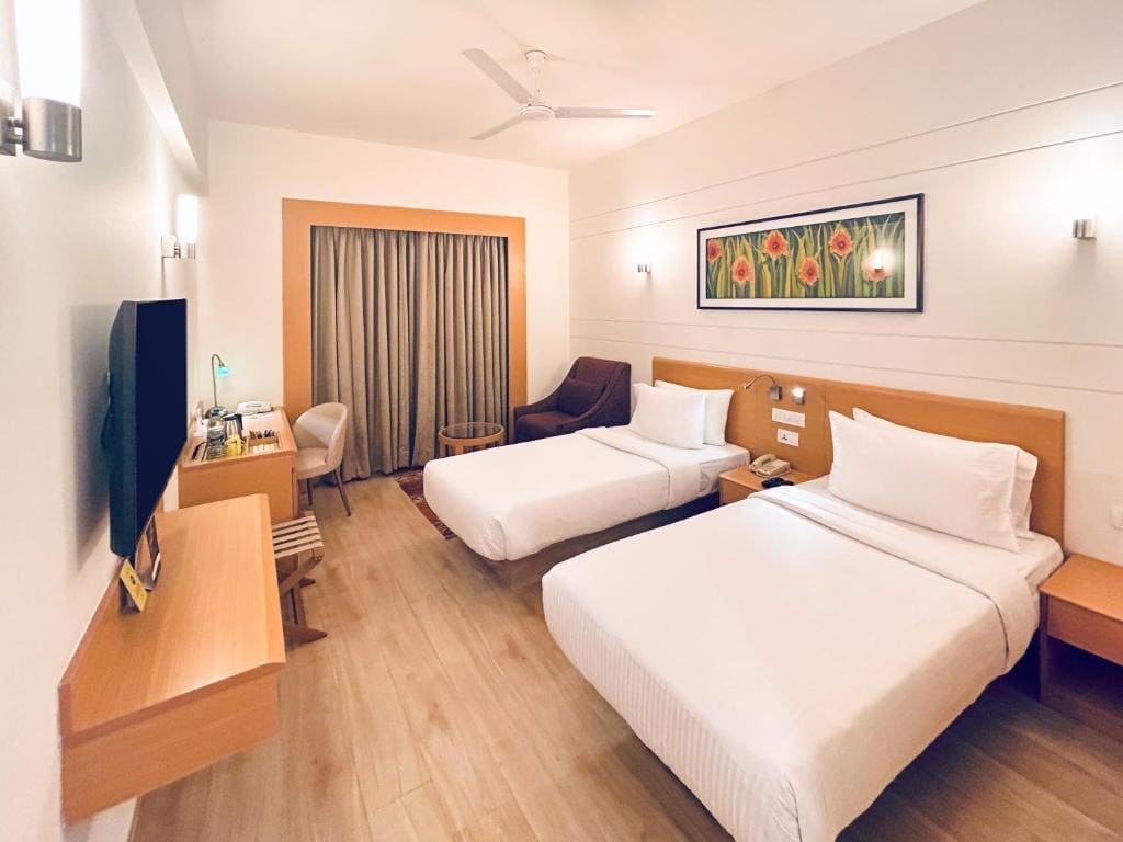 Deluxe Twin Room room - Image 3