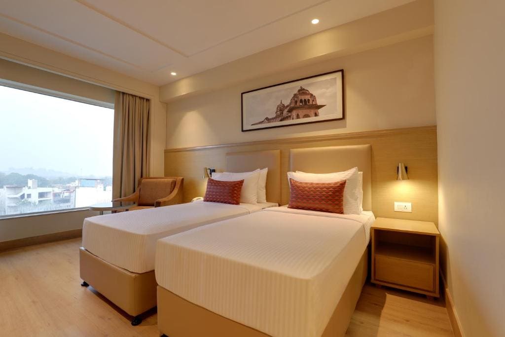 Deluxe Twin Room room - Image 3