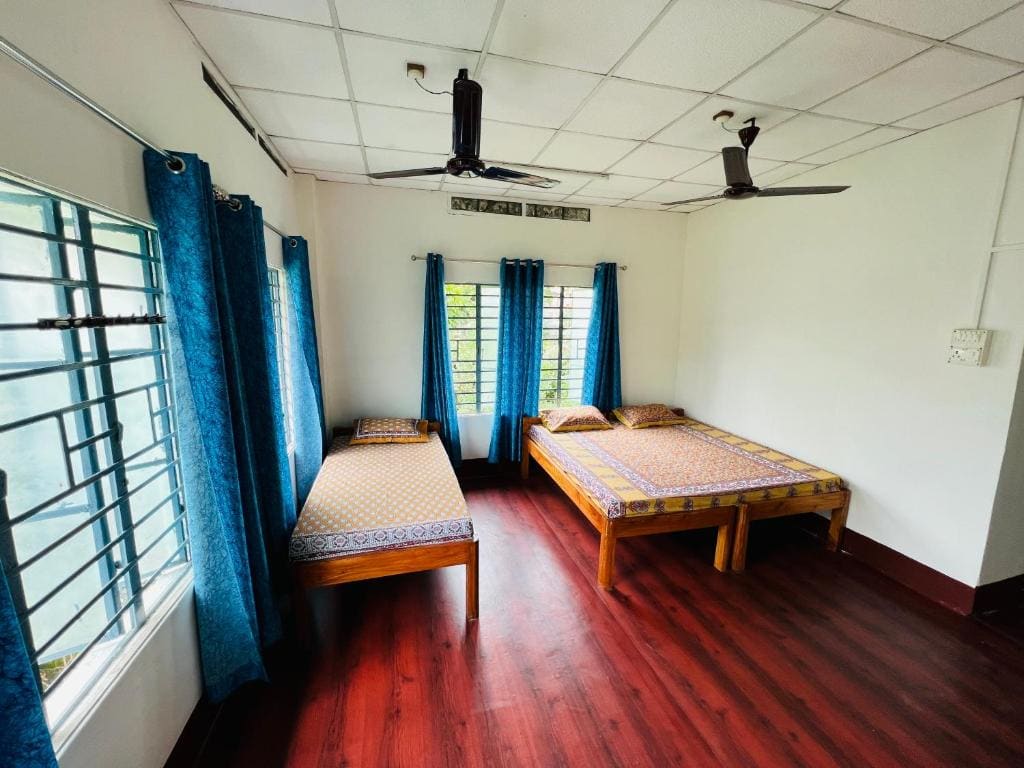 Quadruple Room room - Image 1