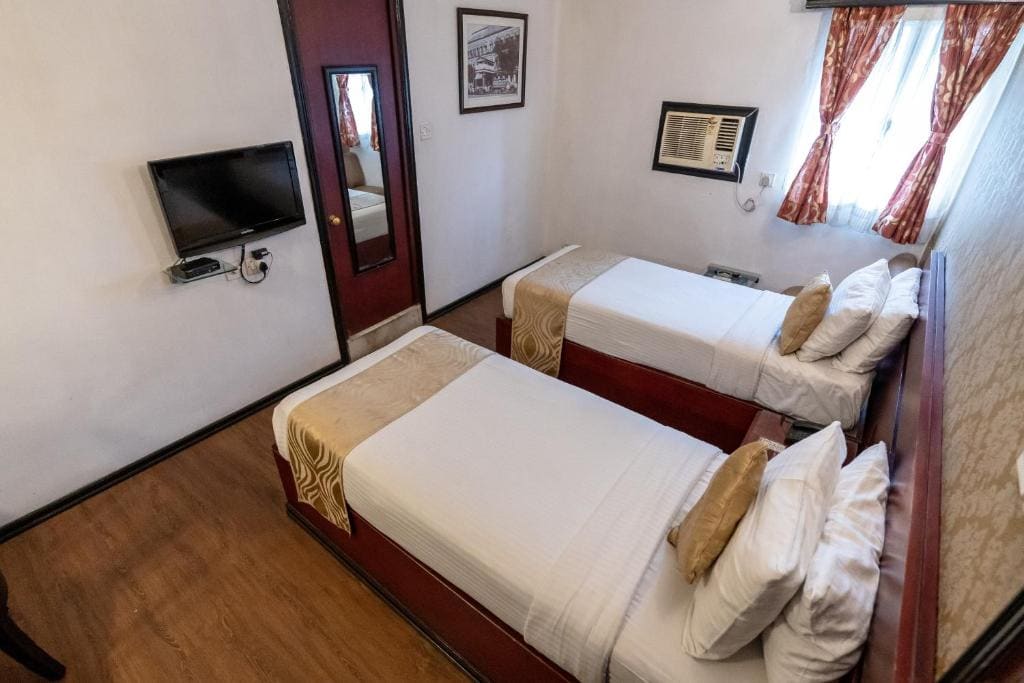 Deluxe Room room - Image 2